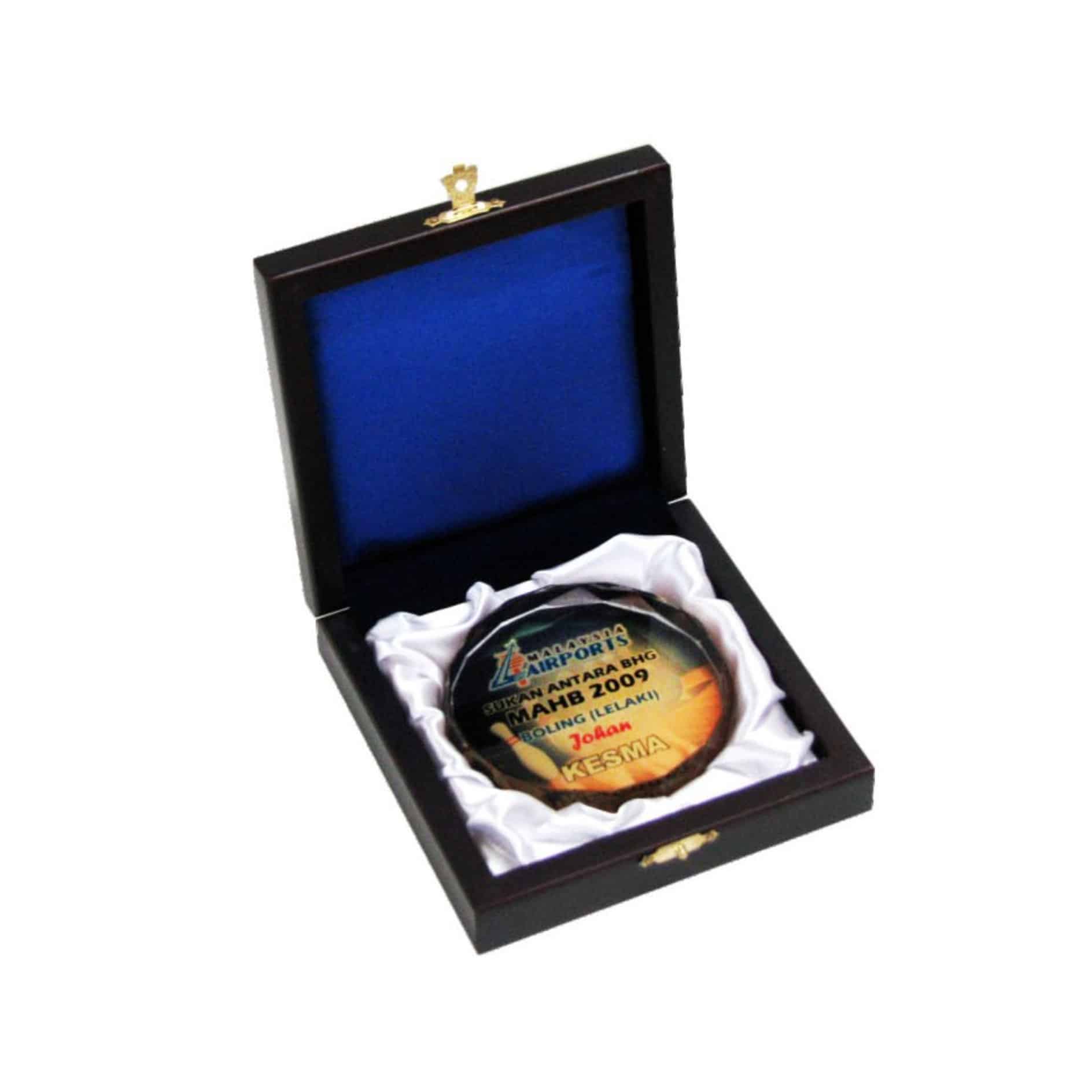 Crystal Medals Wooden Box Crystal Medal CR8116 Crystal Medals Wooden Box Crystal Medal CR8116
