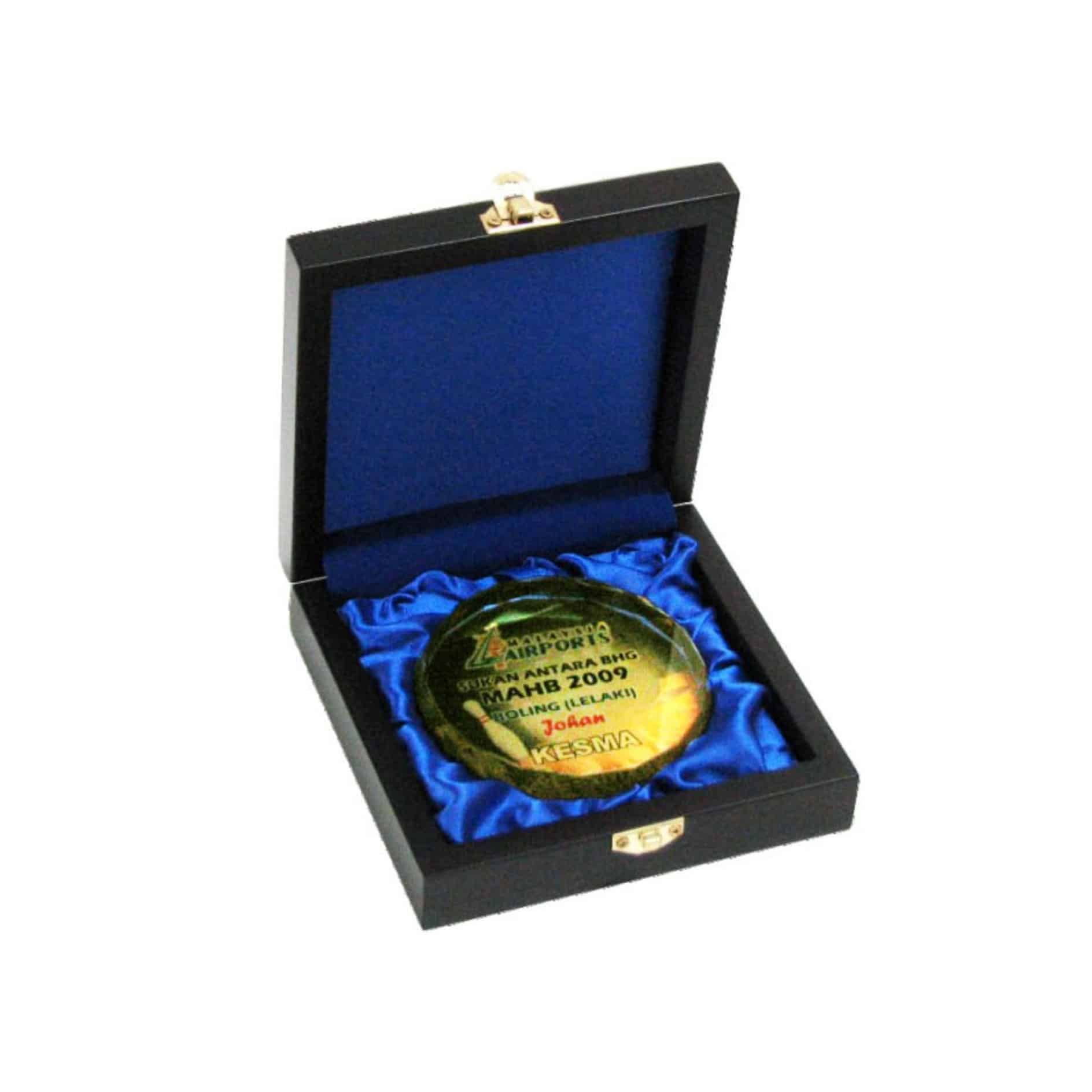 Crystal Medals Songket Box Crystal Medal CR8118 Crystal Medals Songket Box Crystal Medal CR8118