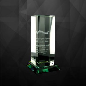 Crystal Trophy Cuboid Crystal Trophy CR9066