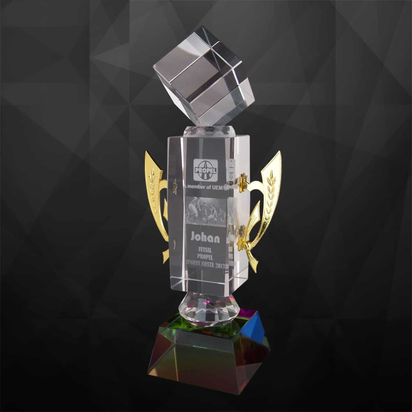 Crystal Trophy Crystal Cube Trophy CR9113 Crystal Trophy Crystal Cube Trophy CR9113